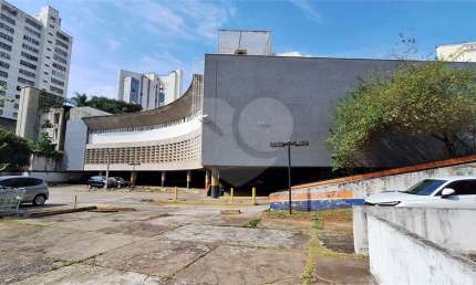 Barracão / Galpão / Depósito à venda na Rua Cardoso de Almeida, 218, Perdizes, São Paulo