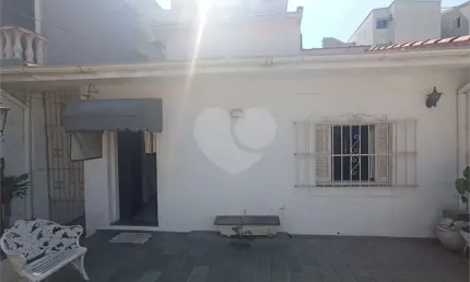 casa terrea com tres quartos sendo tres suites uma vaga  tucuruvi