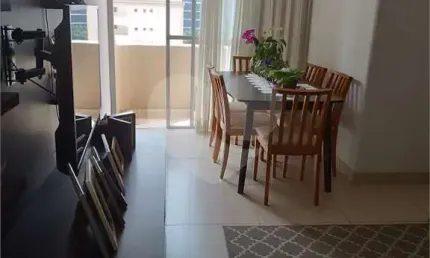 Vende apartamento de 2 dormitórios, com vaga, na vila olimpia!