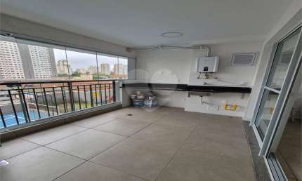Apartamento com 2 dormitorios e 1 vaga na Barra Funda - Zona Oeste - SP