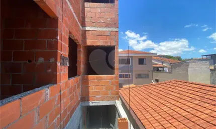 Apartamentos com Vaga, Quintal ou Sacada, a 700m da Av. Luiz Dumont Villares!