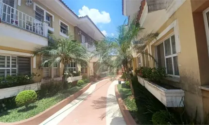 Condomínio Fechado - Imirim -3 dormitórios, sendo uma suíte com sacada, 2 vagas