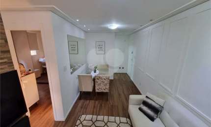 Apartamento à venda na região da Lapa, bairro da Água Branca
