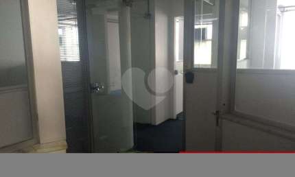 Sala comercial para alugar na Avenida Ipiranga, 104, Centro, São Paulo