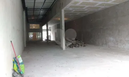 Prédio para alugar na Rua Francisco Bruno, 212, Imirim, São Paulo