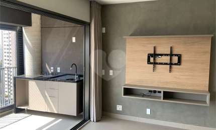 Apartamento com 3 quartos para alugar na Rua Oscar Freire, 2295, Pinheiros, São Paulo