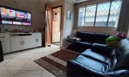 Amplo sobrado à venda | 3 pavimentos | 150 m2 | 3 dorms. (2 suítes) | no Bom Retiro!