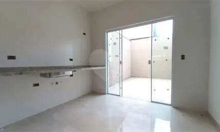 Sobrado Novo para locação com 3 Suítes na Vila Medeiros – Próximo ao Metrô Tucuruvi!