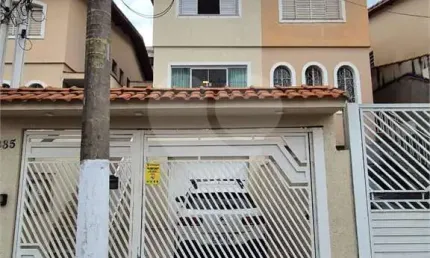 Sobrado na Vila Nova Mazzei com 3 dorms, 2 vagas e dependência de empregada