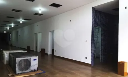 Prédio para alugar na Avenida Ede, 572, Vila Medeiros, São Paulo