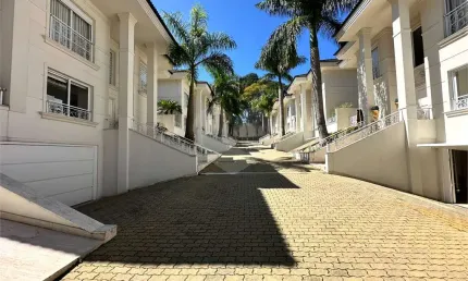 CONDOMINIO FECHADO CASA/SOBRADO TREMEMBE ZN/SP 512M2 4 QUARTOS 4 SUITES 5 VAGAS