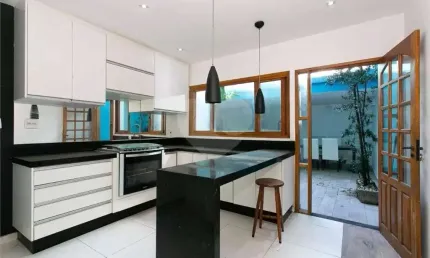 Casa com 3 quartos à venda na Rua Antônio Camardo, 488, Tatuapé, São Paulo