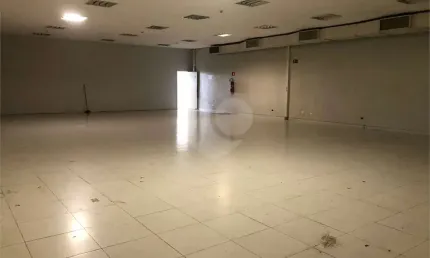 Salão Comercial de 667 m² para Locação na Vila Maria, São Paulo