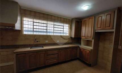 Casa com 3 quartos para alugar na Rua Salto Grande, 278, Perdizes, São Paulo
