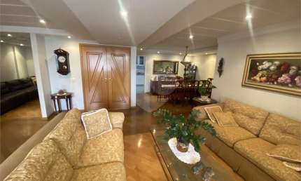 Apartamento no coração da Avenida Braz Leme com 214 metros, - 4 suítes, 4 vagas de garagem