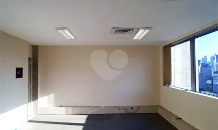 Sala comercial à venda na Rua Líbero Badaró, Centro, São Paulo