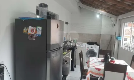 2 Casas na PARADA INGLESA com 192 m², 4 dormitórios, 1 suíte, 4 banheiros, quintal e 2 vagas