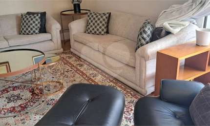 Apartamento com 3 quartos para alugar na Rua Bela Cintra, 1558, Bela Vista, São Paulo