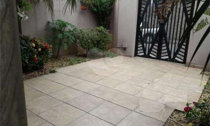 Sobrado para venda com dormitorios sendo 2 suites e 5 vagas e ofuro