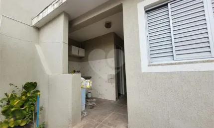 Excelente Sobrado, com 200 metros quadrados de área construída