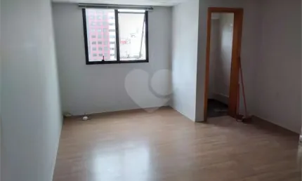 Casa comercial para alugar na Rua Carneiro da Cunha, 303, Saúde, São Paulo