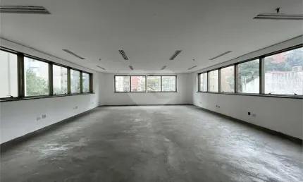 Sala / Conjunto Comercial - Pinheiros - 2 Salas unificadas - 82 m² - 1 Vaga - Locação / Aluguel