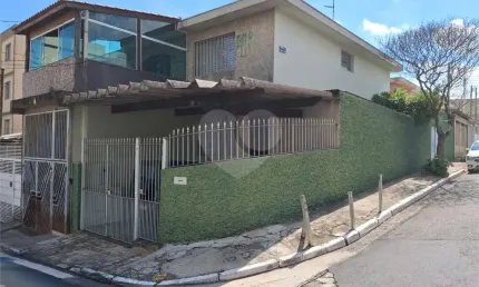 VENDE SOBRADO DE ESQUINA COM 2 DORMITÓRIOS - VAGA DE GARAGEM, NO BAIRRO DO LIMÃO