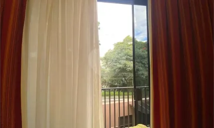 Casa ampla no Jardim França. Ideal para moradia ou investimento.