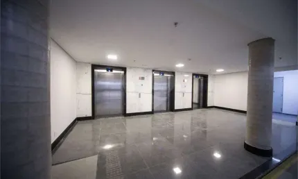 PRÉDIO CORPORATIVO MONOUSUARIO COM 6186 M² DE ÀREA ÙTIL