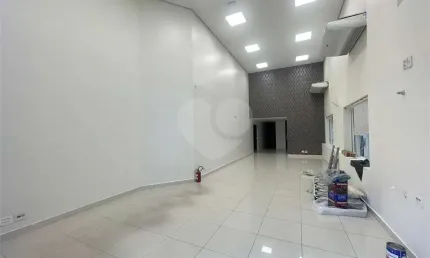 Prédio inteiro para locação em Santana com 3 andares com 860 m2.