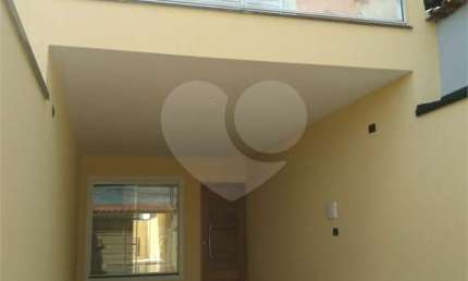 Sobrado Vila Nivi 3 suítes com closet 2 vagas quintal em rua sem saída