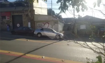 Ótima Oportunidade! Terreno com Várias Construções à Venda