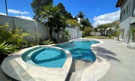 Casa luxo Aldeia da Serra Morada dos Lagos 5 suítes piscina salão de festas espaço gourmet à venda
