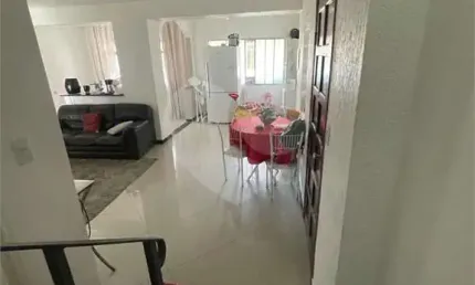 Casa com 3 quartos à venda na Rua Doutor Teixeira das Neves, 67, Tremembé, São Paulo