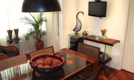 Cobertura Duplex com 126,metros quadrados próximo ao Shopping Pátio Paulista.