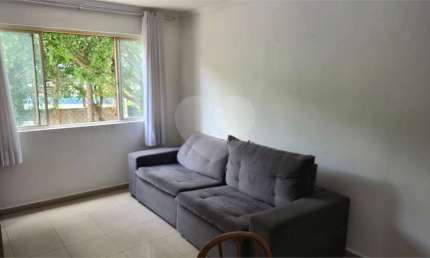 Apartamento de 48m² a venda na rua Carneiro Leão  - Brás.