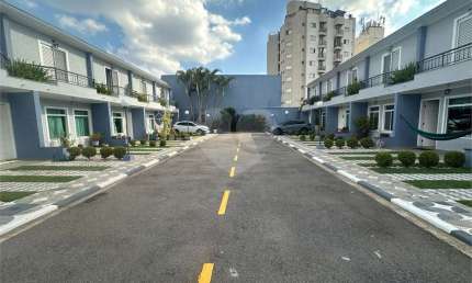 Casa em condomínio fechado com 3 quartos à venda na Rua Maria Alice Anciães, 100, Vila Romero, São Paulo