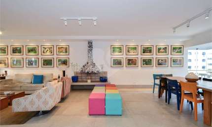 Imóvel de 226m² exclusivo com sala ampla 4 quartos, 2 suítes, 4 vagas higienópolis