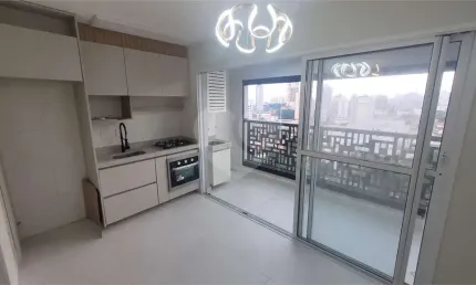 Apartamento para alugar. Jardim São Paulo. 2 dormitórios, sacada.