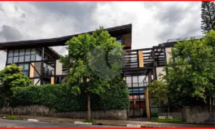 Sala comercial para alugar na Rua Pereira Leite, Vila Madalena, São Paulo