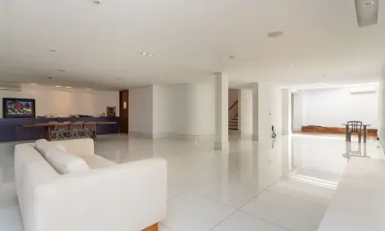 Casa à venda em alto de pinheiros - 4 suítes e 5 vagas.