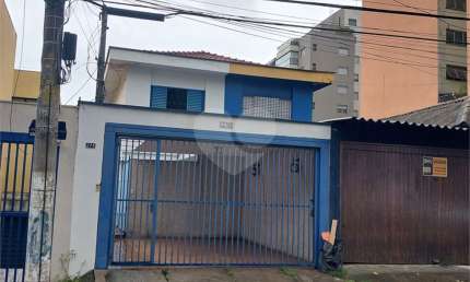 Casa com 3 quartos para alugar na Rua Salto Grande, 278, Sumaré, São Paulo