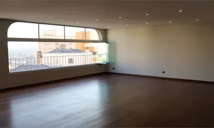 Imóvel 216m² 3 grandes suítes todo reformado 2 vagas de garagem Higienópolis