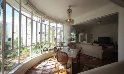 Imóvel 330m² arquitetura Francesa 3 quartos com excelente planta 2 vagas Higienópolis