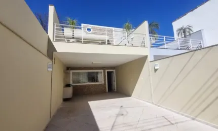 Casa com 3 quartos à venda na Rua Simão de Toledo Piza, 226, Vila Libanesa, São Paulo