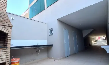 Sobrado novo 240 m2  com 3 quartos (suítes) 5 vagas e quintal com churraqueira - São Paulo - SP