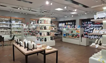 Galpao - Água Branca - 10 salas - 10 vagas - venda e aluguel - 10000m²