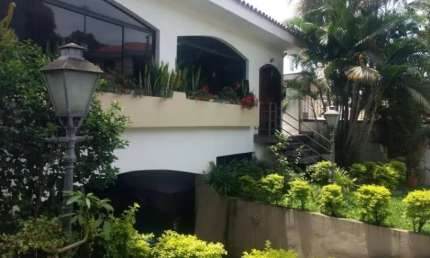 Casa com 5 quartos para alugar na Rua Bairi, 137, Alto da Lapa, São Paulo