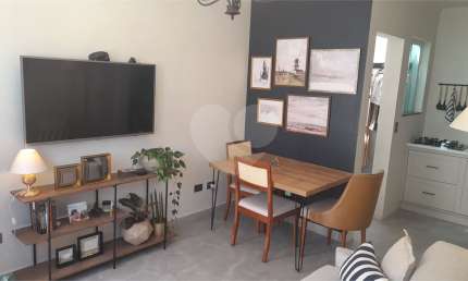 Casa em condomínio fechado no Jardim França - 2 vagas - 2 dormitórios