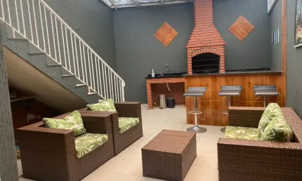 Sobrado jardim são paulo, proximo a metro, pão de açucar e comercio em geral